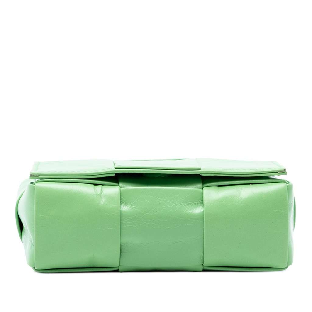 Bottega Veneta Candy Nappa Intrecciato Cassette Crossbody Green Leather Very good - Inside View