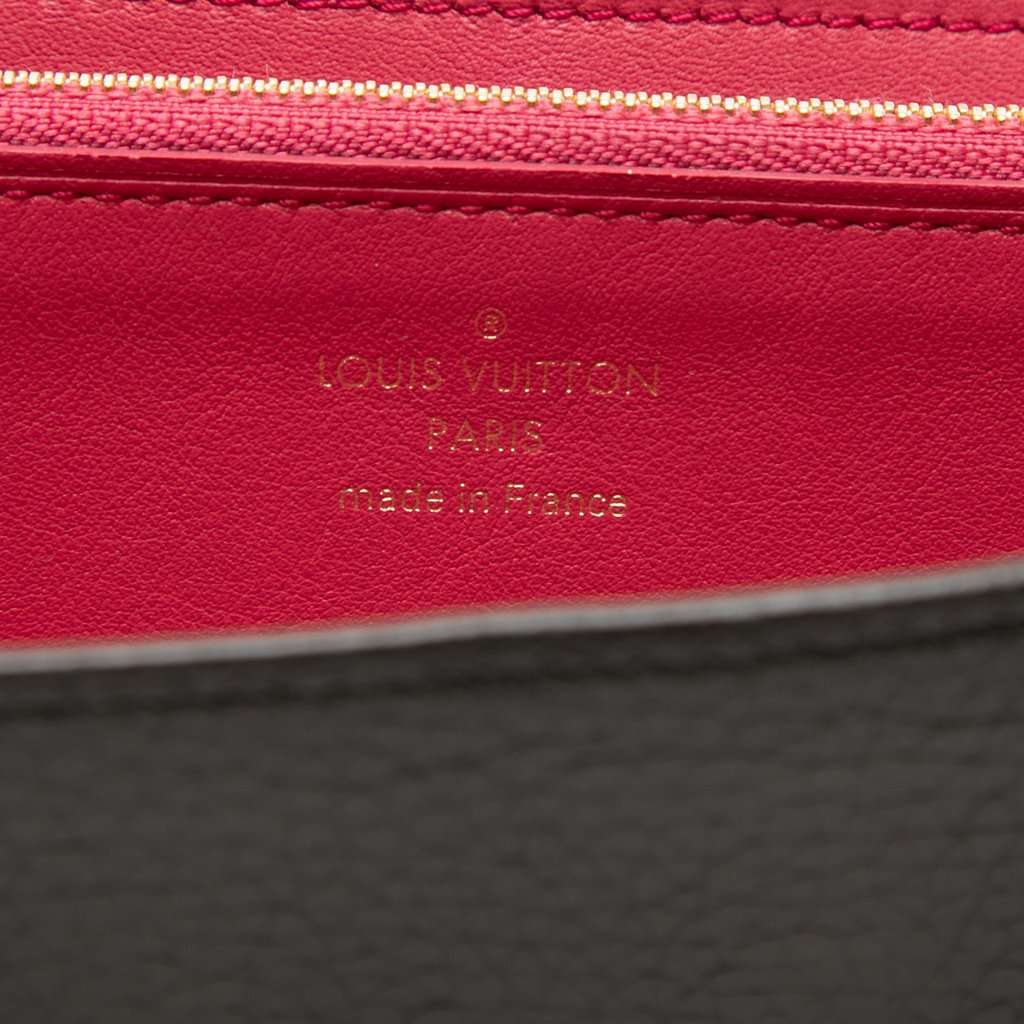 Louis Vuitton Taurillon Capucines Long Wallet Black Leather Very good - Box View