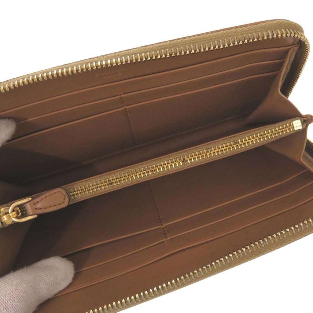 Prada Leather Zip Around Wallet Brown Leather Very good condition - Model View