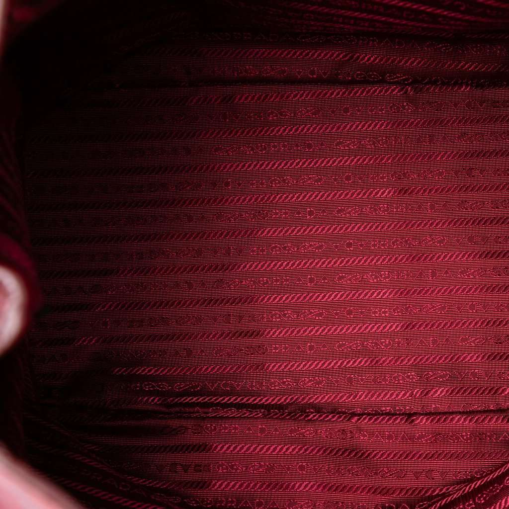 Prada Vitello Shine Tote Red Leather Very good condition - Model View