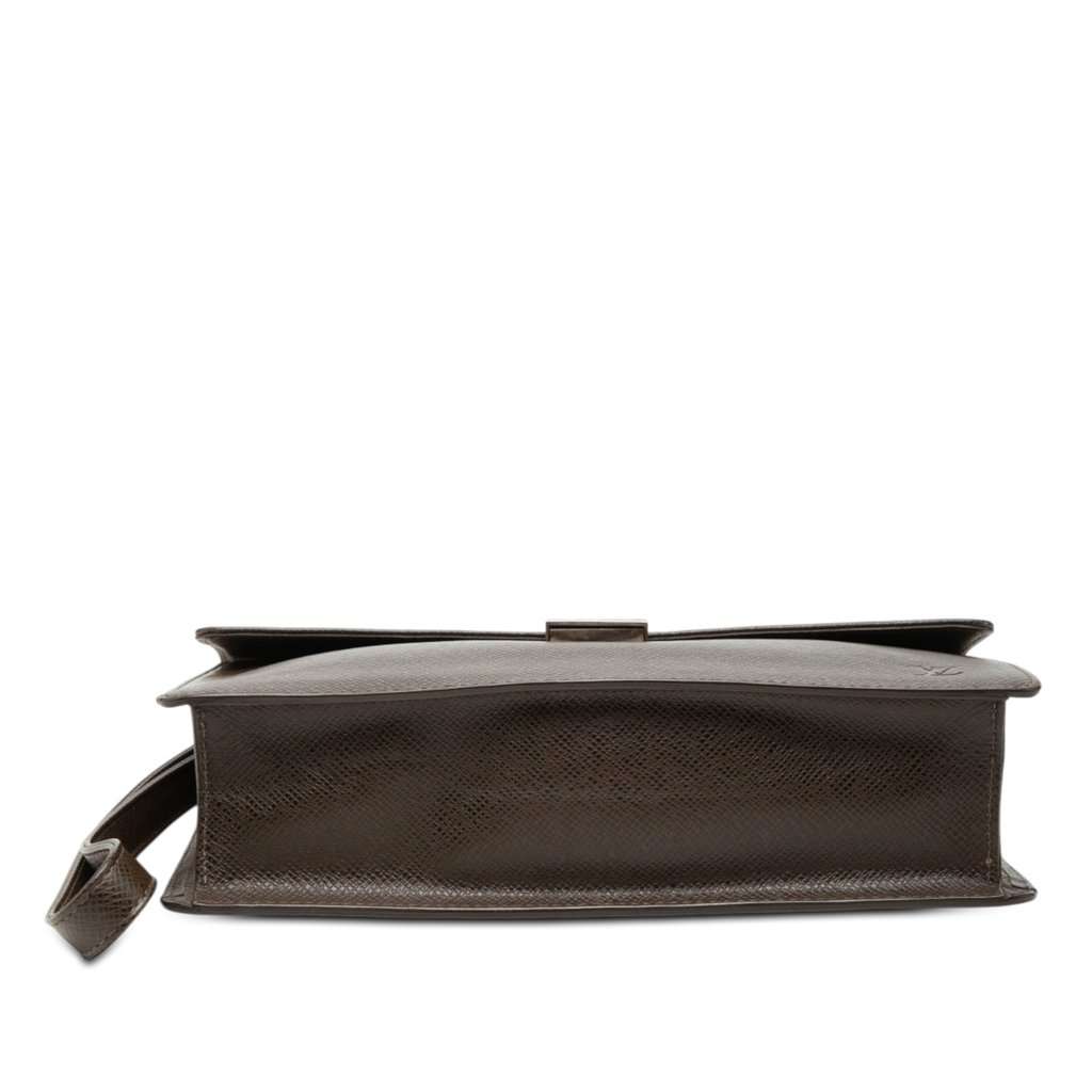 Louis Vuitton Taiga Selenga Brown Leather Very good condition - Inside View