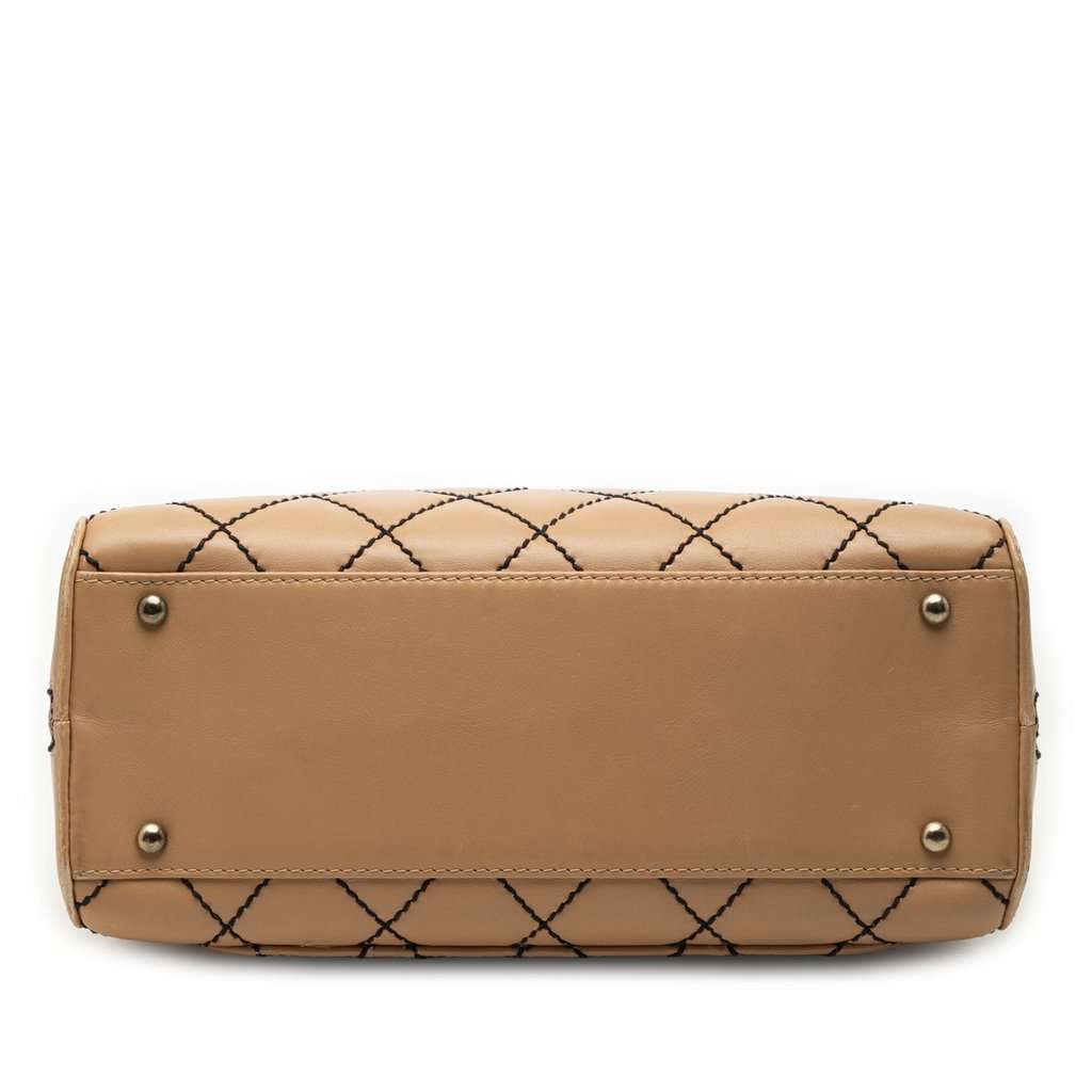 Chanel CC Lambskin Wild Stitch Handbag Beige Leather Very good - Inside View