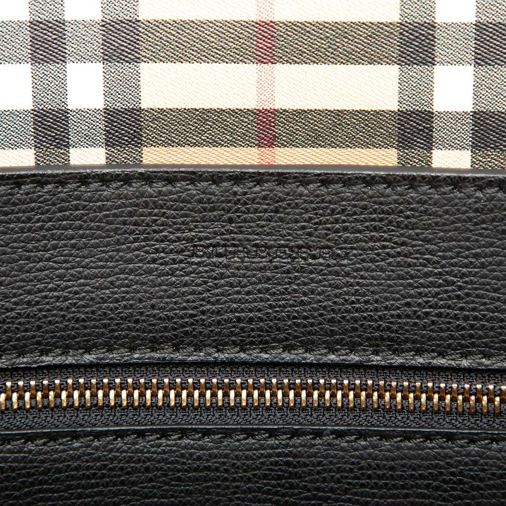Burberry Large Embossed Leather Crest Tote Black Leather Very good condition - Box View