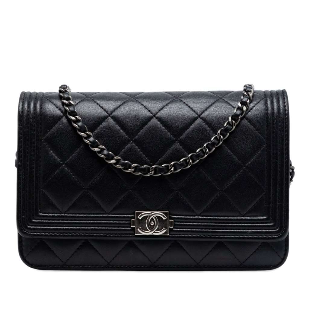 Chanel Quilted Lambskin Boy Wallet On Chain Black Leather Very good condition - Front View