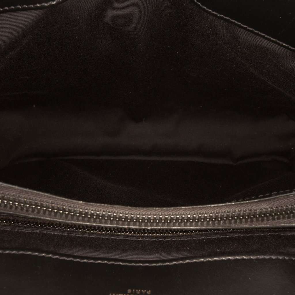 Saint Laurent Medium Matelasse Calfskin Monogram Monochrome LouLou Shoulder Bag Black Leather Very good condition - Model View