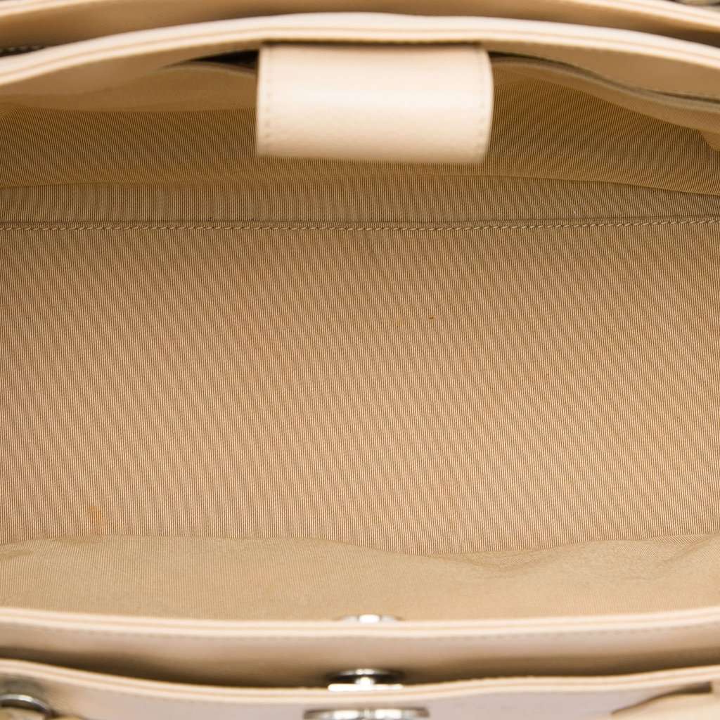 Chanel Medium Calfskin Executive Cerf Shopper Tote Brown Leather Very good condition - Model View
