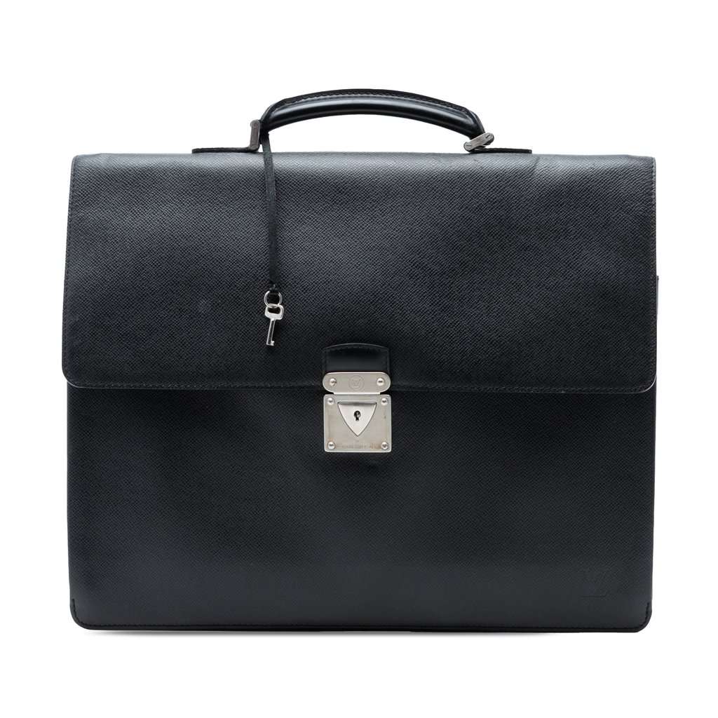 Louis Vuitton Taiga Laguito Black Leather Very good condition - Front View