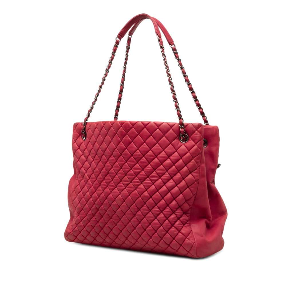 Chanel Large Quilted Iridescent Calfskin New Bubble Tote Red Leather Very good condition - Back View
