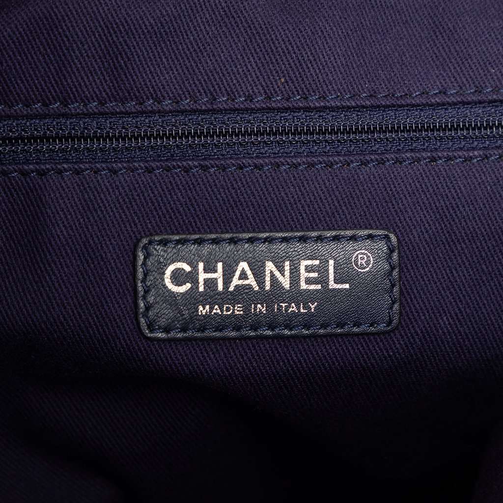 Chanel Large Quilted Iridescent Calfskin New Bubble Tote Red Leather Very good condition - Box View