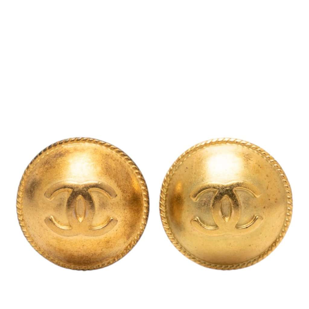 Chanel CC Gold Plated Round Clip On Earrings Gold Metal Very good - Front View