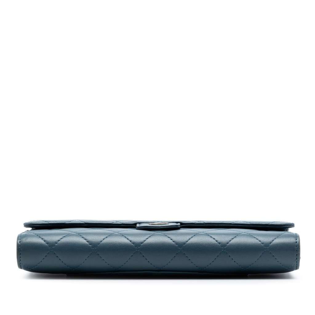 Chanel CC Lambskin Classic Long Flap Wallet Blue Leather Very good condition - Inside View