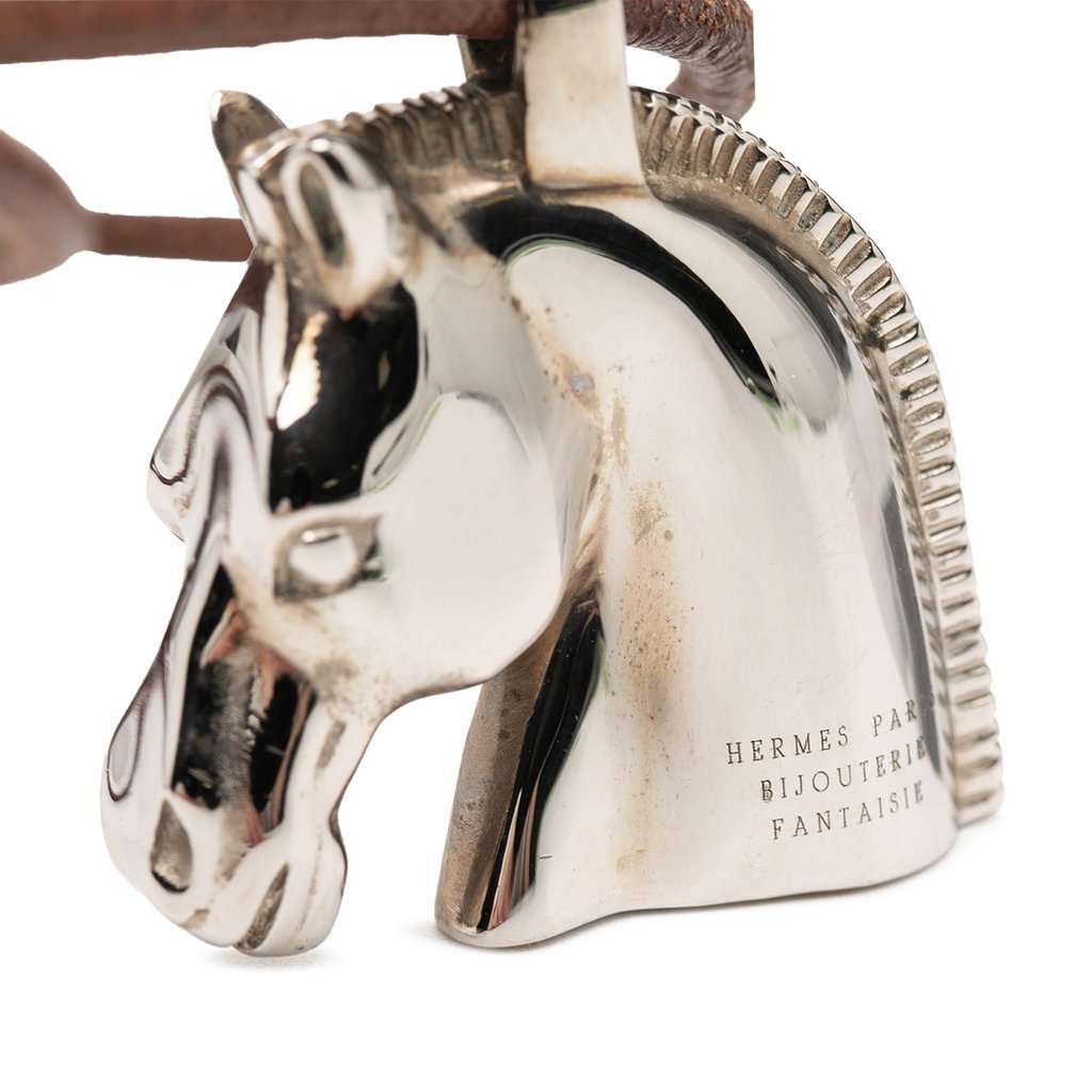 Hermès Palladium Plated Horse Head Pendant Necklace Silver Metal Very good condition - Box View
