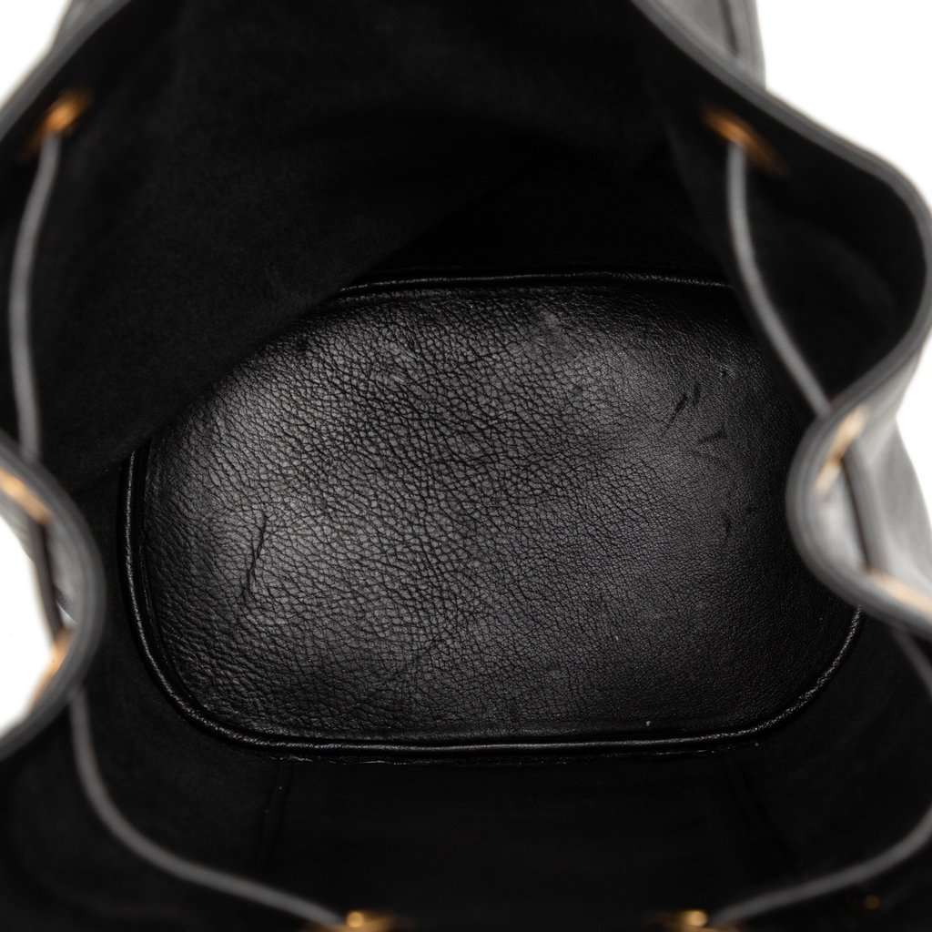 Gucci Calfskin Bamboo Drawstring Sling Backpack Black Leather Very good - Model View