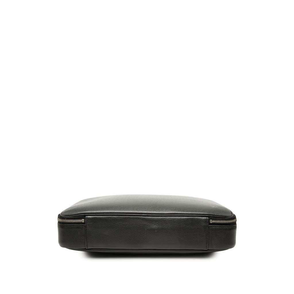 Louis Vuitton Taiga Porte Ordinateur Odessa Black Leather Very good condition - Inside View