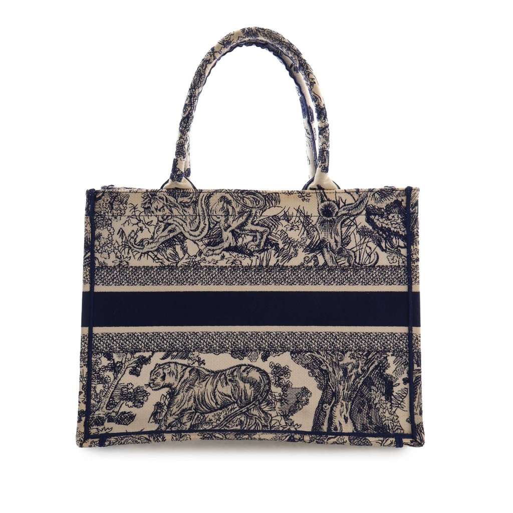 Dior Medium Canvas Embroidered Reverse Dioriviera Toile De Jouy Book Tote Blue Very good - Model View