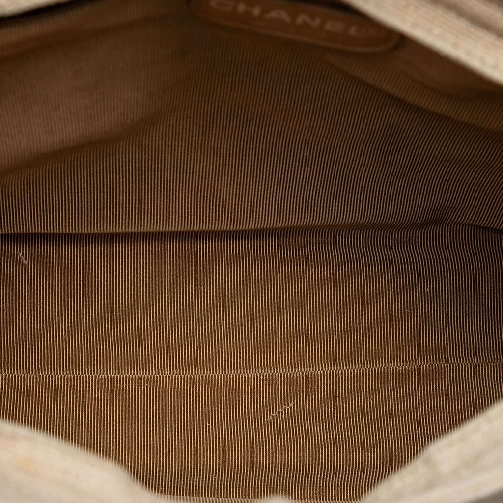 Chanel Petite Canvas Shopping Tote Beige Very good - Model View