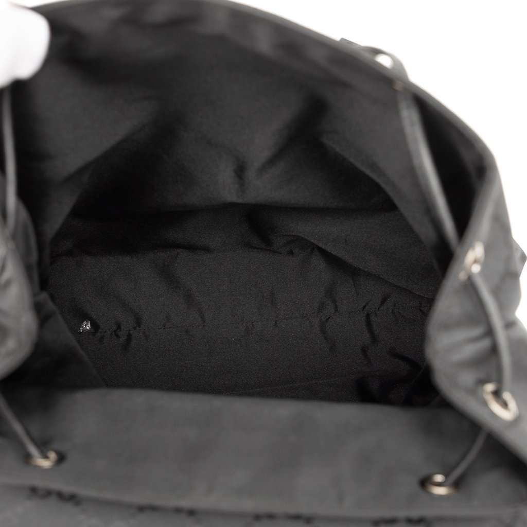 Gucci GG Nylon Backpack Black Very good - Model View