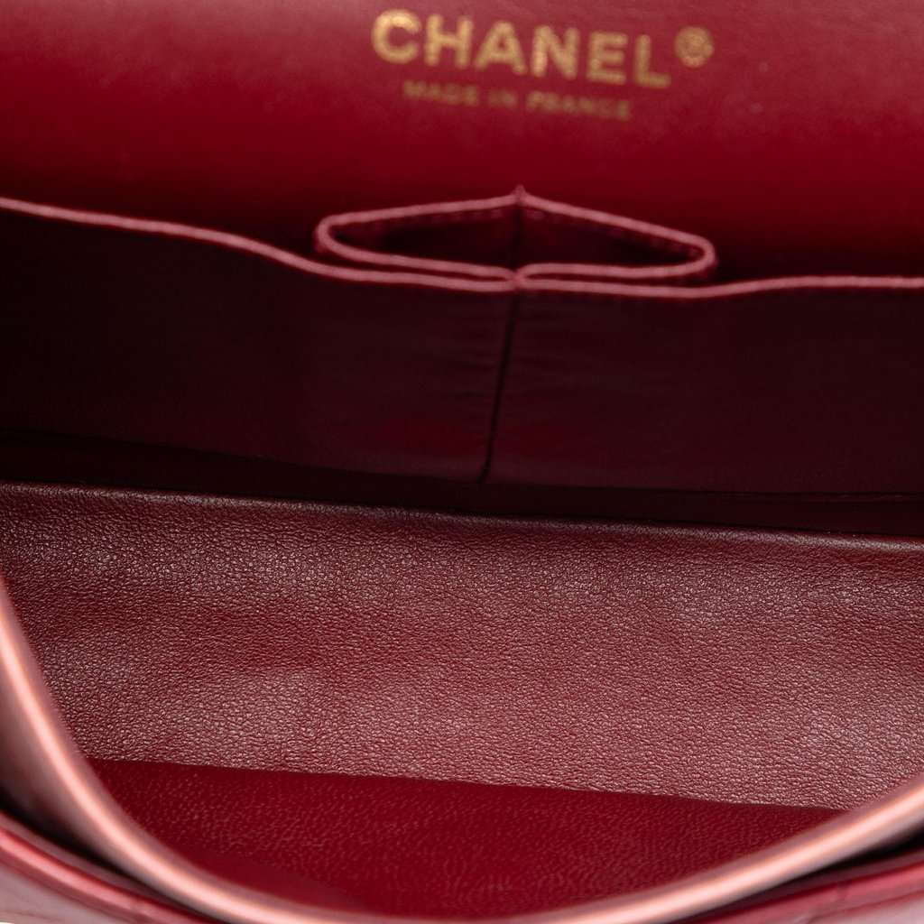Chanel Medium Classic Lambskin Ombre Double Flap Orange Leather Very good condition - Model View