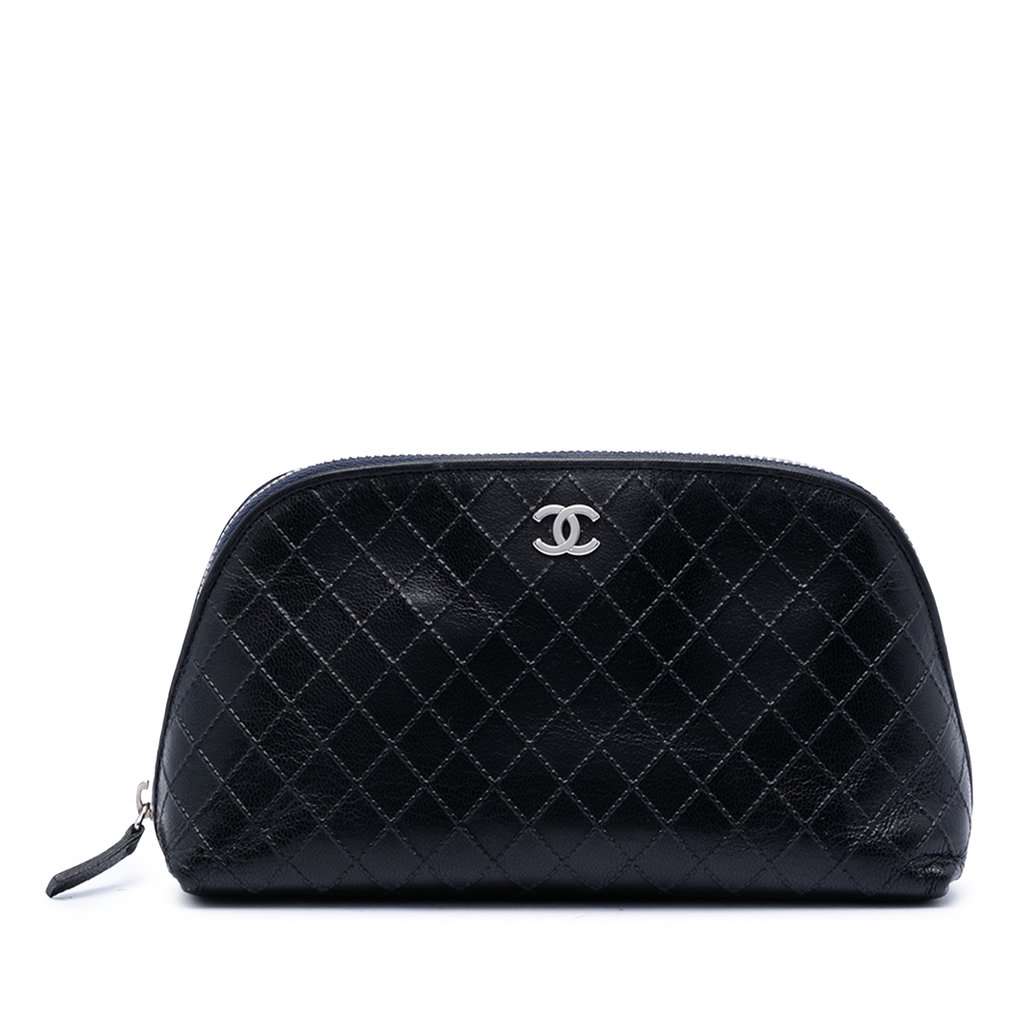 Chanel CC Diamond Embossed Calfskin Cosmetic Pouch Black Leather Very good condition - Front View