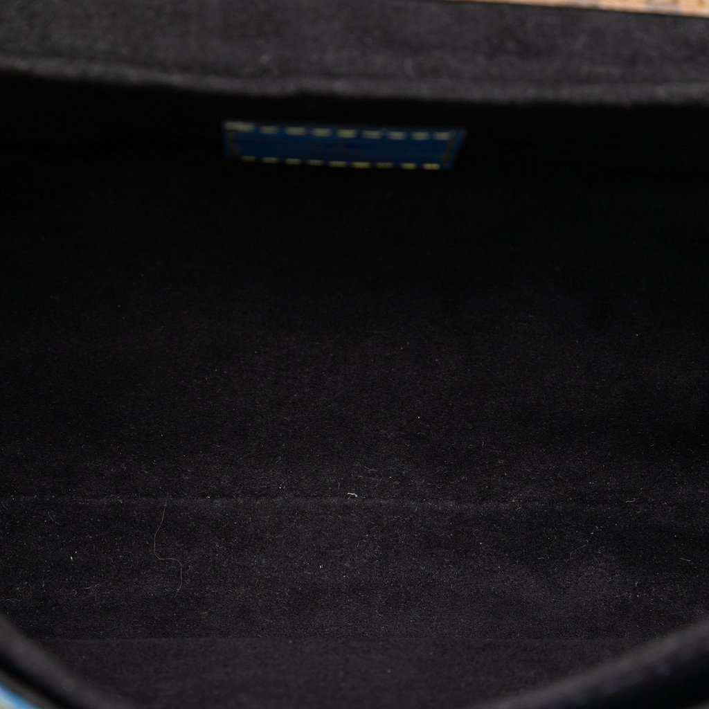 Louis Vuitton Epi Denim and Reverse Monogram Pochette Metis Blue Leather Very good condition - Model View