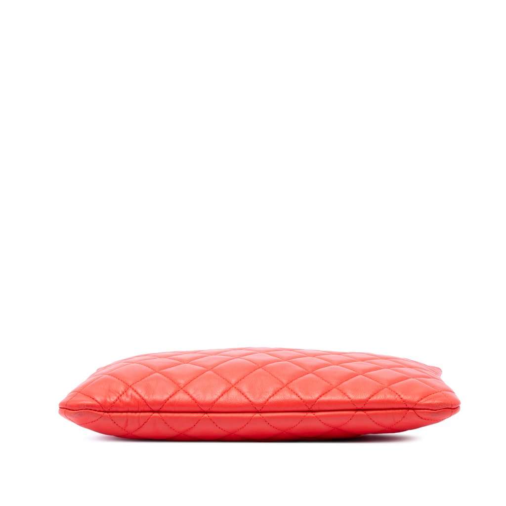 Chanel Medium Quilted Lambskin O Case Clutch Orange Leather Very good - Inside View