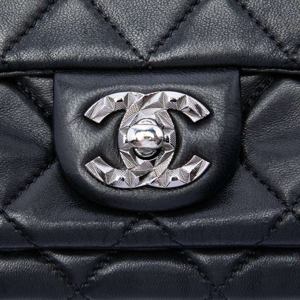 Chanel CC Quilted Lambskin Mineral Nights Flap Black Leather Very good condition - Box View