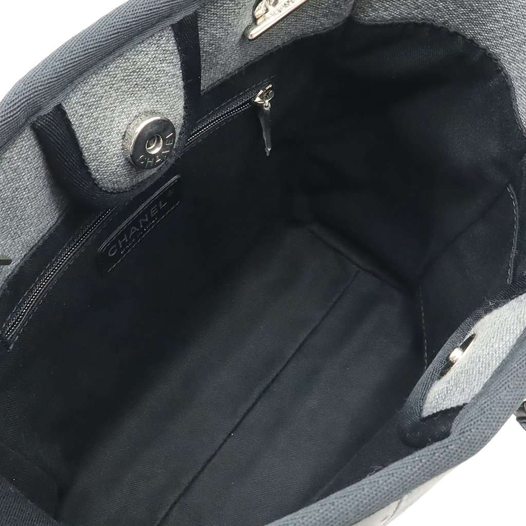Chanel Mini Canvas Deauville Tote MultiColor Very good condition - Inside View