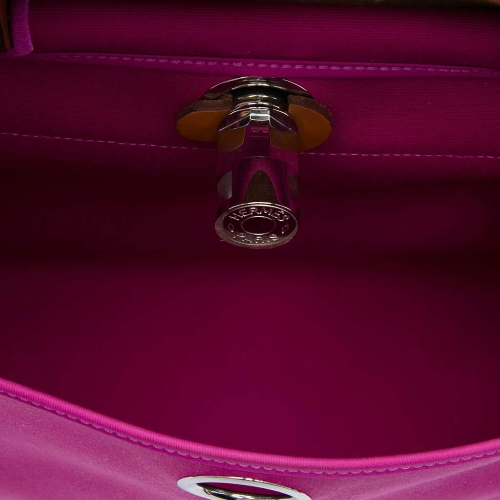 Hermès Toile Herbag Zip 31 Pink Very good condition - Model View