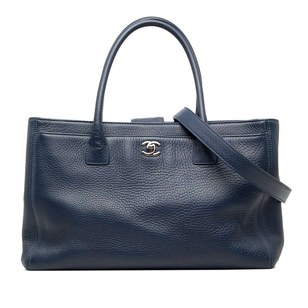 Chanel Medium Calfskin Executive Cerf Tote Blue Leather Very good condition - Front View