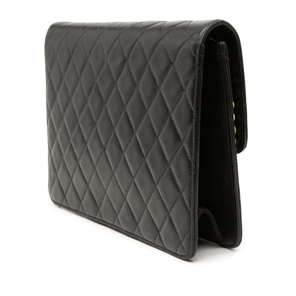 Chanel Medium CC Quilted Lambskin Single Flap Black Leather Very good condition - Back View