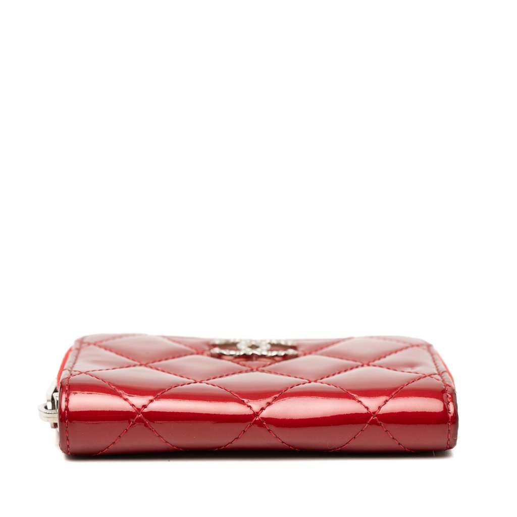Chanel CC Quilted Patent Brilliant Zip Around Coin Pouch Red Leather Very good condition - Inside View