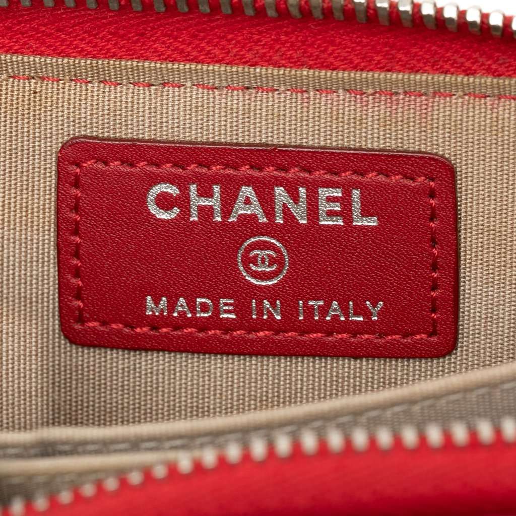 Chanel CC Quilted Patent Brilliant Zip Around Coin Pouch Red Leather Very good condition - Box View