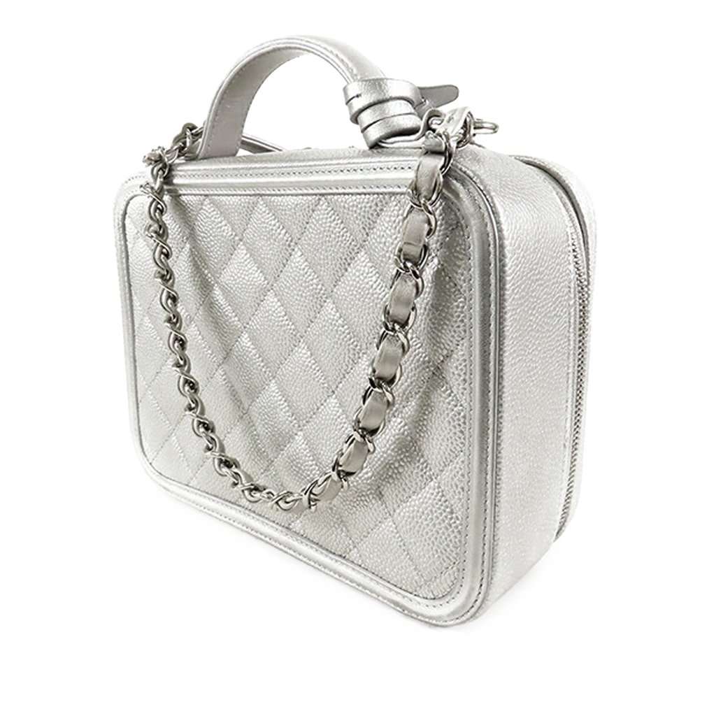 Chanel Medium Caviar CC Filigree Vanity Case Silver Leather Very good condition - Back View