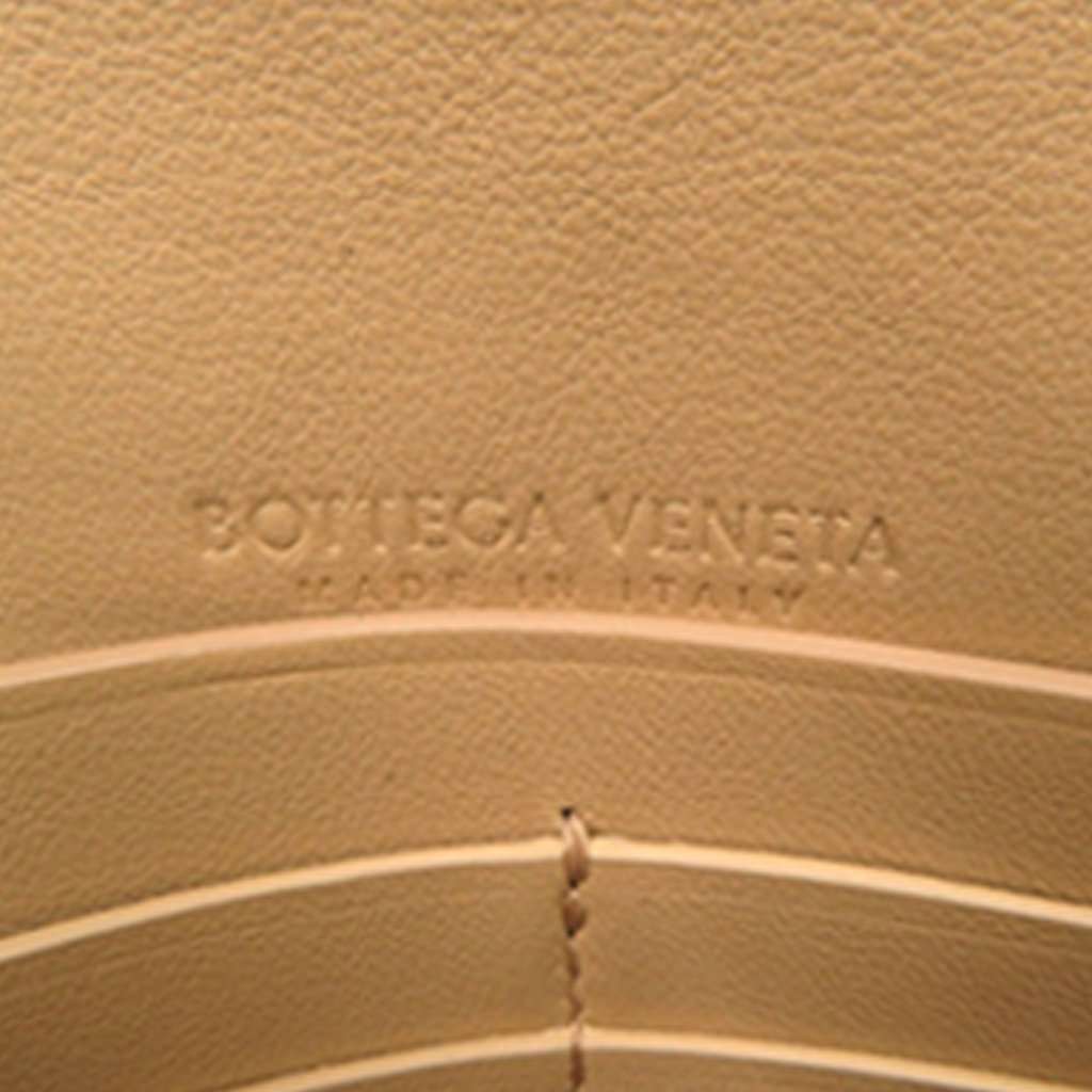Bottega Veneta Grained Leather Flap Wallet Beige Leather Very good condition - Box View