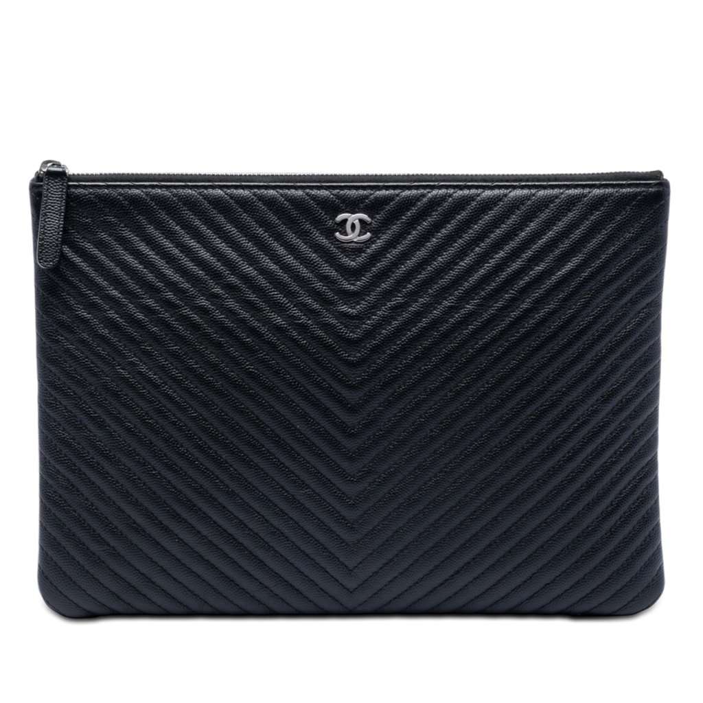 Chanel Medium CC Chevron Caviar O Case Clutch Black Leather Very good condition - Front View