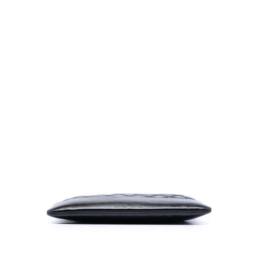 Chanel Medium Aged Calfskin Gabrielle O Case Clutch Black Leather Very good condition - Inside View