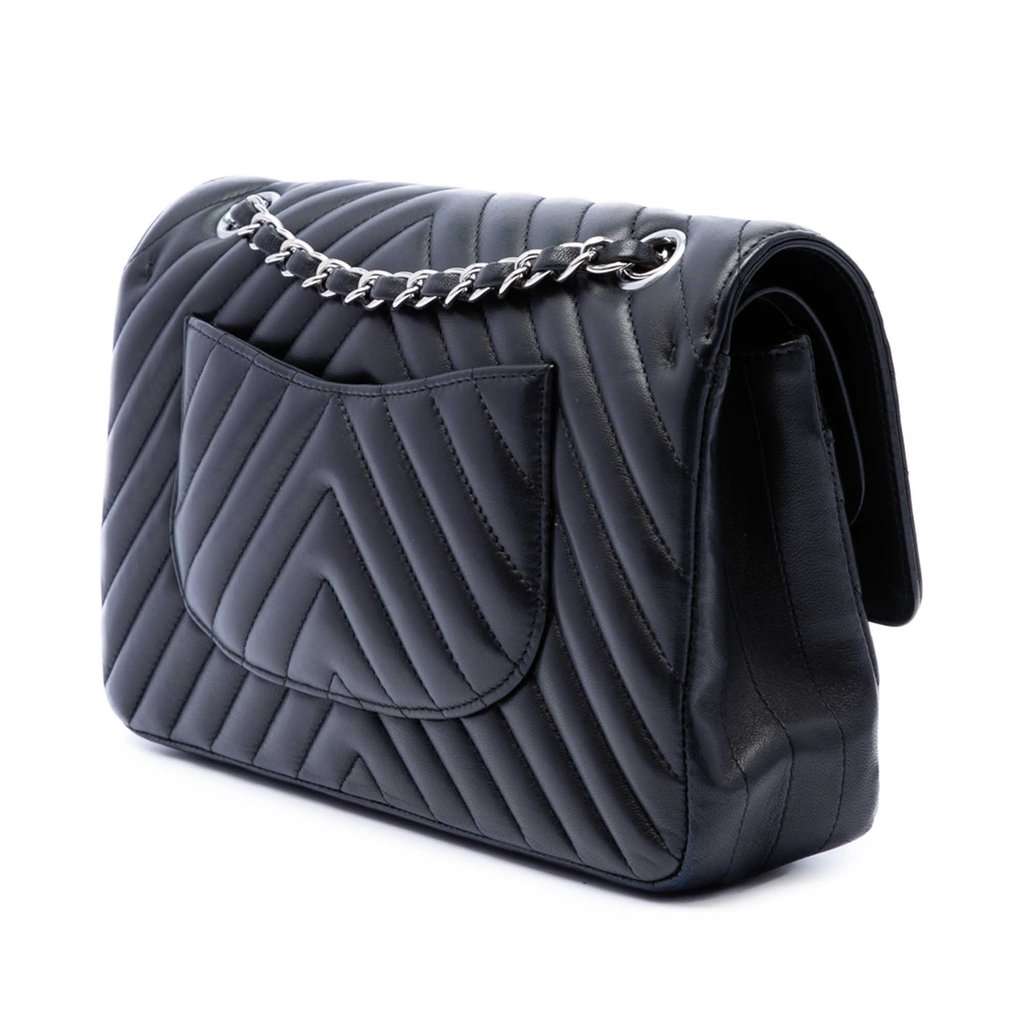 Chanel Medium Classic Chevron Lambskin Double Flap Black Leather Very good condition - Back View