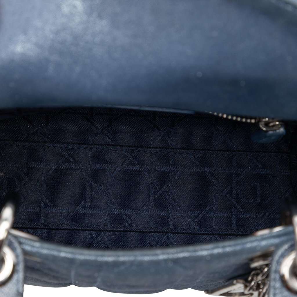 Dior Mini Iridescent Lambskin Cannage Lady Dior Blue Leather Very good condition - Model View