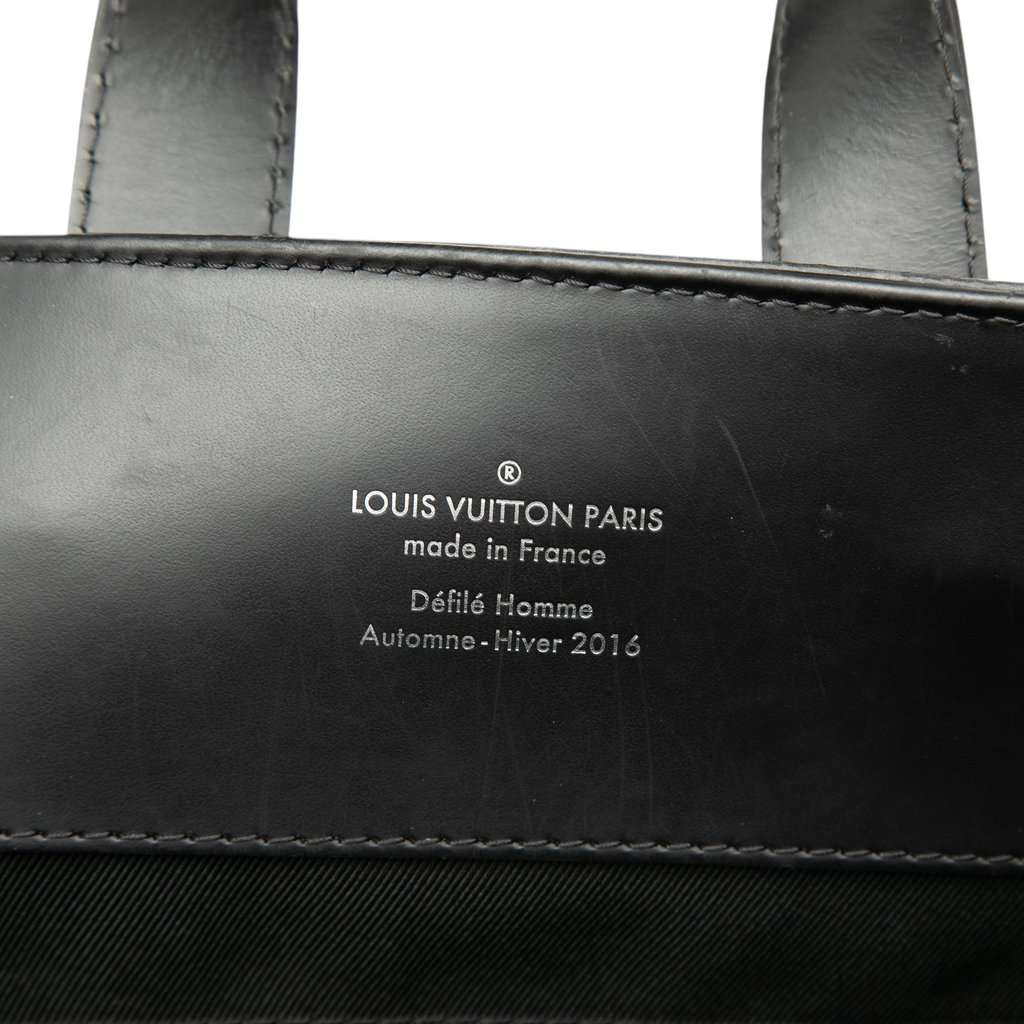 Louis Vuitton Monogram Eclipse Explorer Backpack Black Very good - Box View