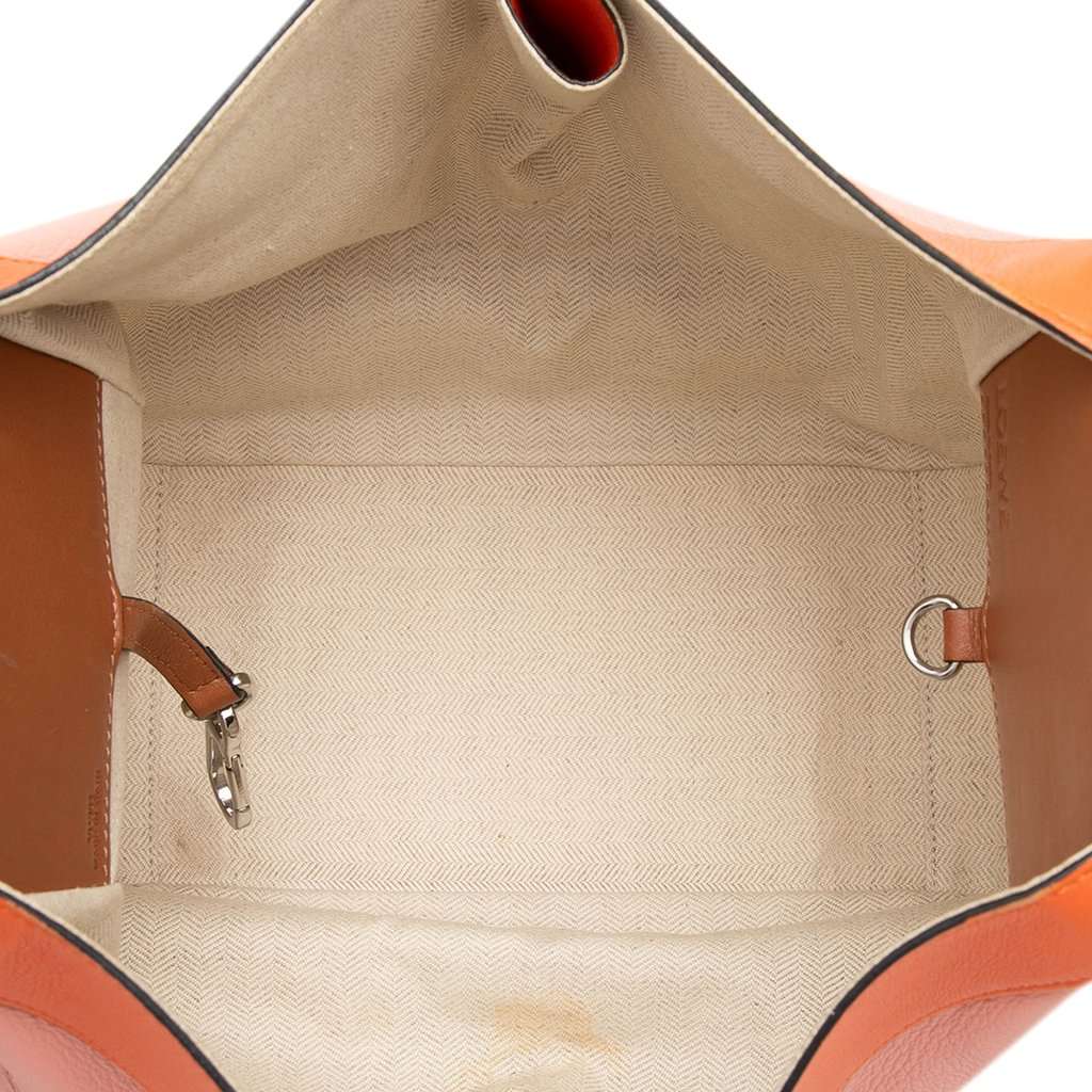 Loewe Small Tricolor Soft Grained Calfskin Hammock Bag Orange Leather Very good condition - Model View