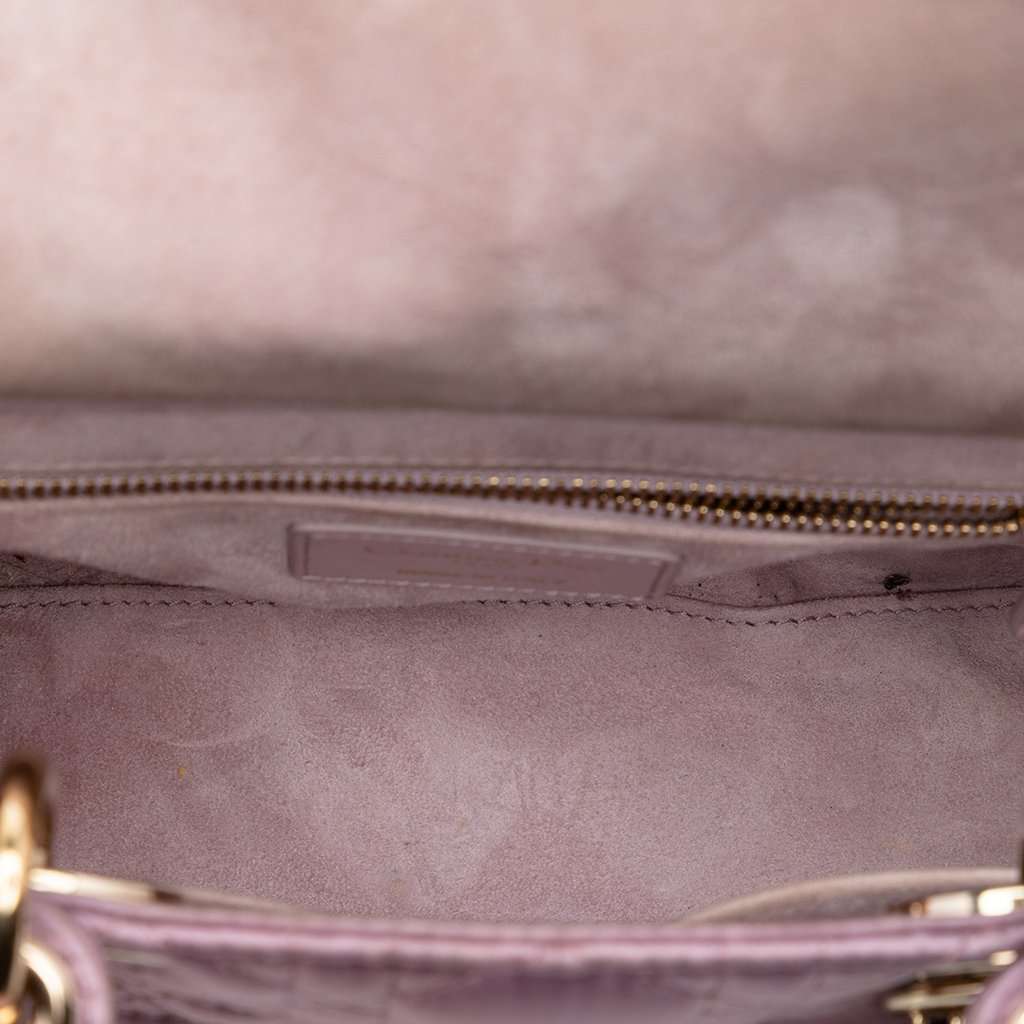 Dior Small Satin Cannage Swarovski Lady Dior Pink Very good condition - Model View