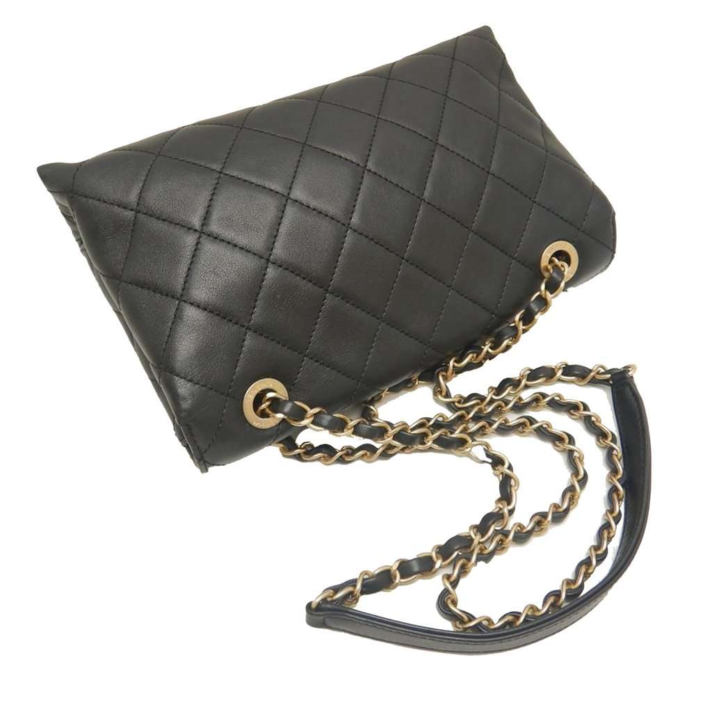 Chanel Medium Quilted Lambskin Logo Enchained Flap Black Leather Very good - Model View