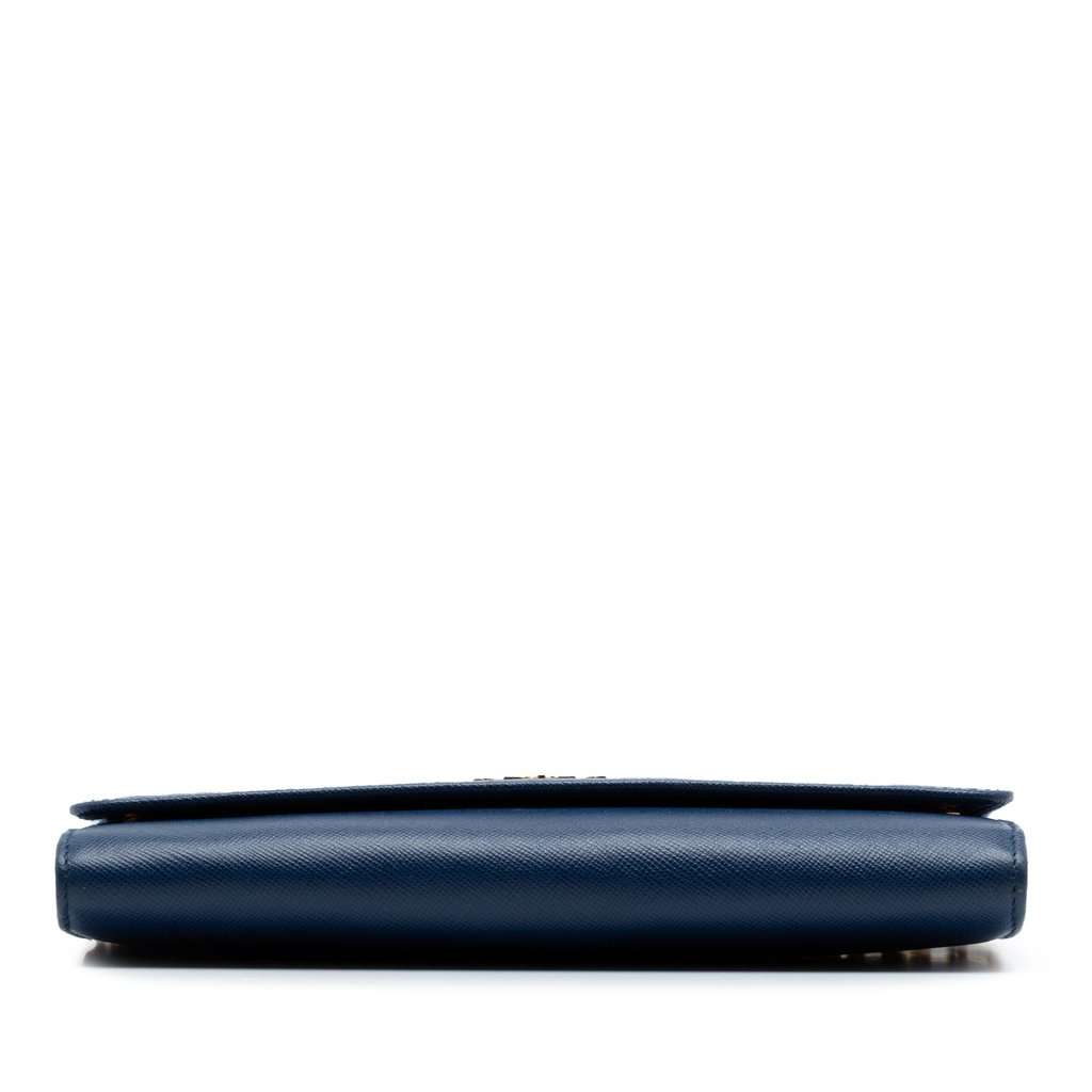 Prada Saffiano Wallet On Chain Blue Leather Very good condition - Inside View