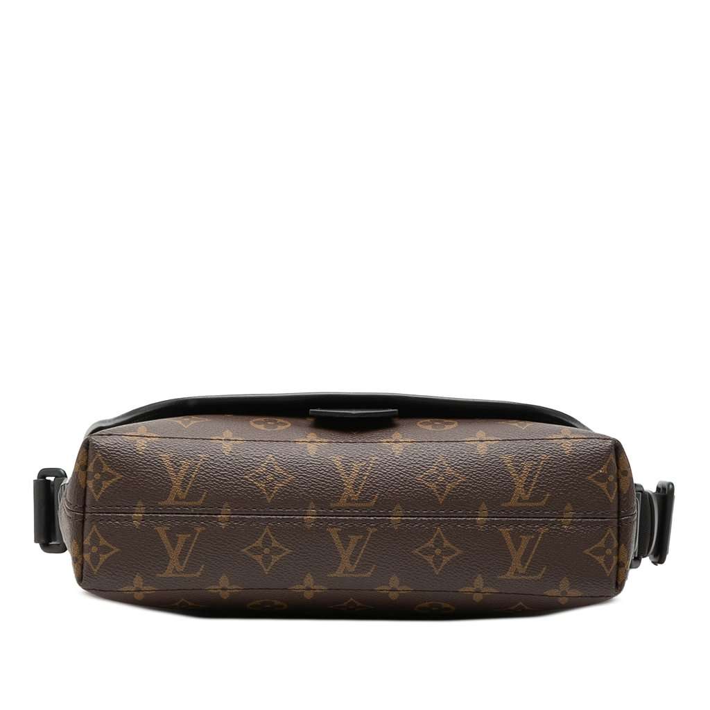 Louis Vuitton Monogram Macassar Magnetic Messenger Brown Very good condition - Inside View