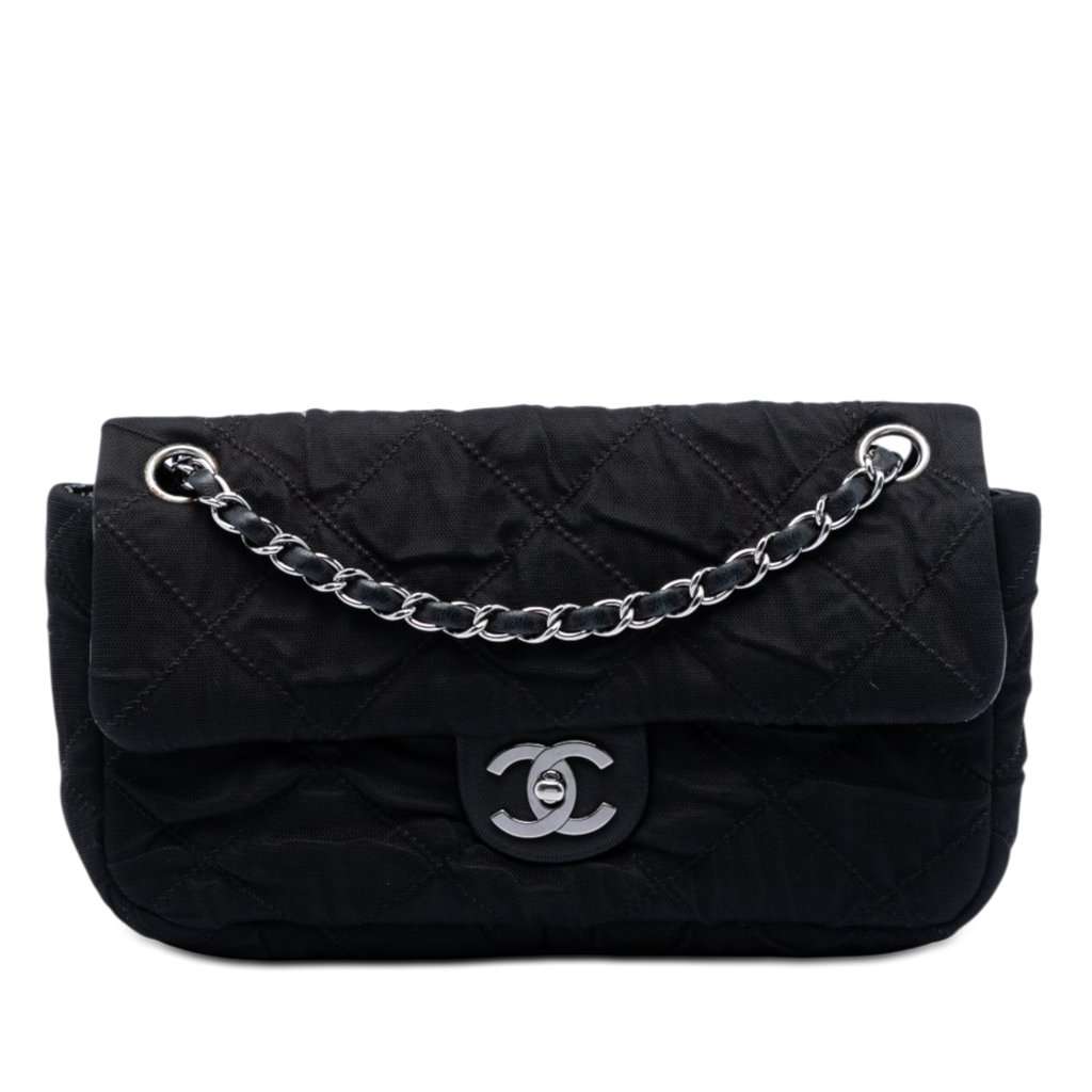 Chanel CC Ultra Stitch Mesh Flap Black Very good - Front View