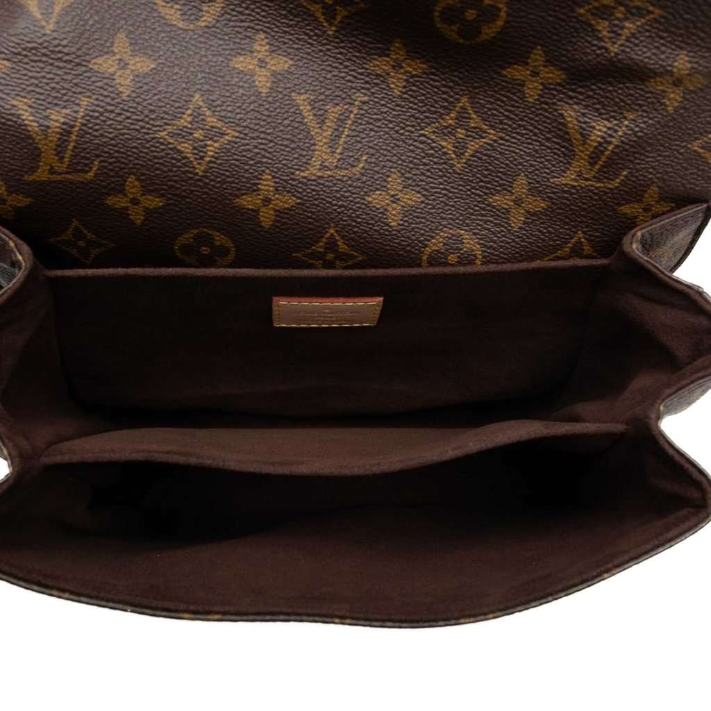 Louis Vuitton Monogram Pochette Metis Brown Very good condition - Model View