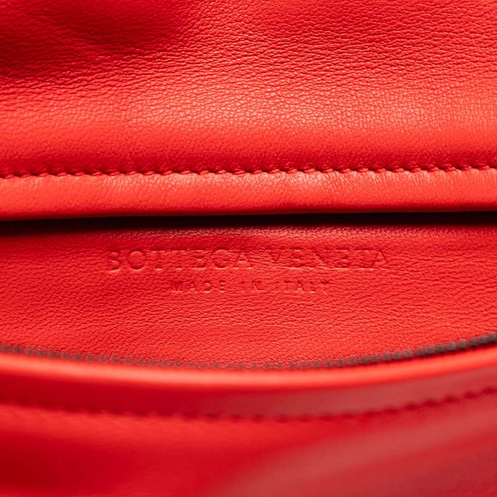 Bottega Veneta Nappa Intrecciato Turn Lock Clutch Red Leather Very good condition - Box View