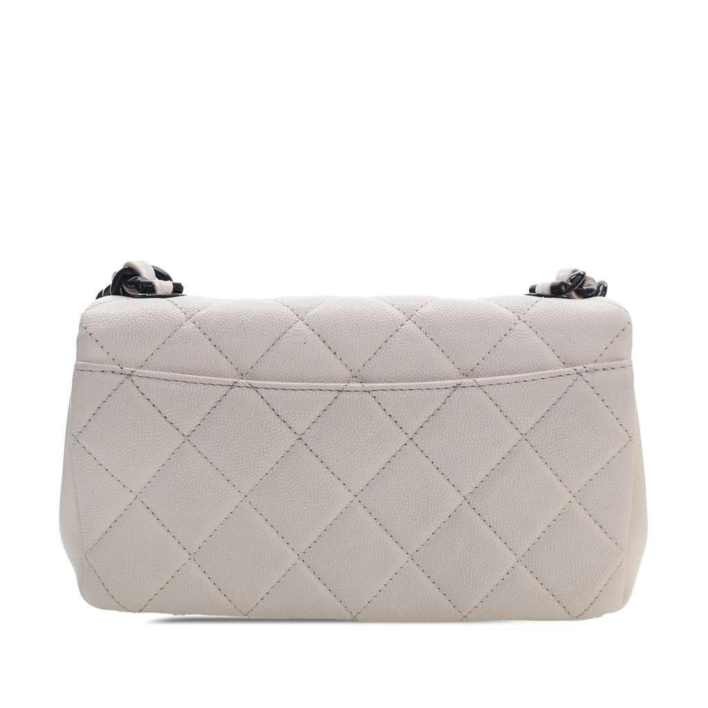 Chanel Small Quilted Caviar My Everything Flap White Leather Very good condition - Back View