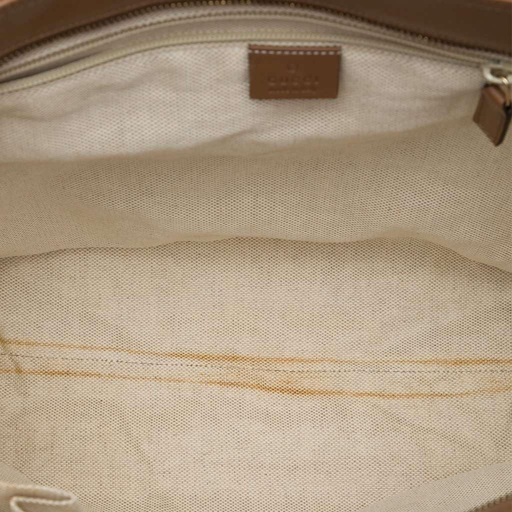 Gucci GG Canvas Web Tote Orange Very good - Model View