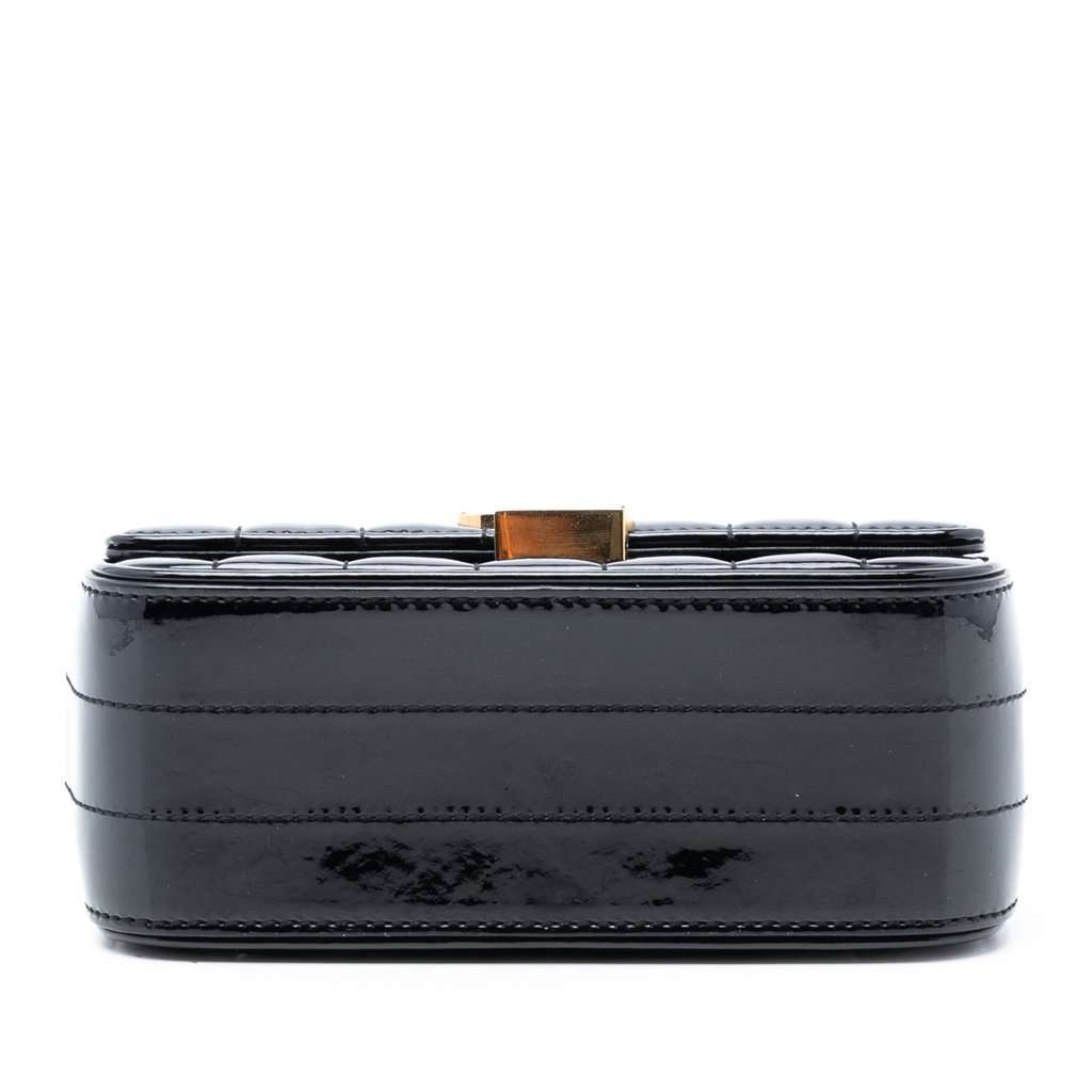 Saint Laurent Small Patent Monogram Vicky Chain Bag Black Leather Very good condition - Inside View